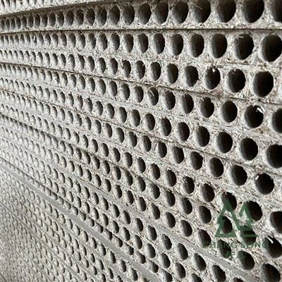 Dobs serdeņu mikroshēma